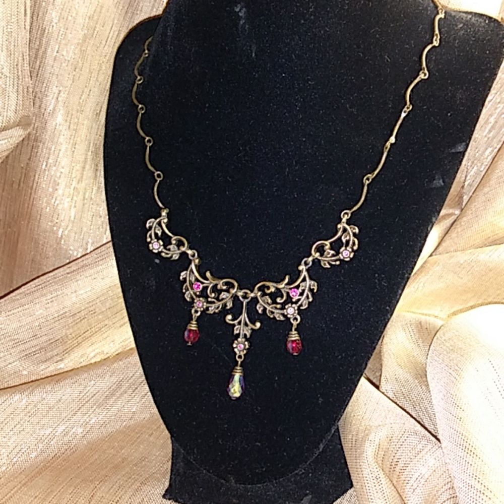 Golden Daisy chandelier necklace